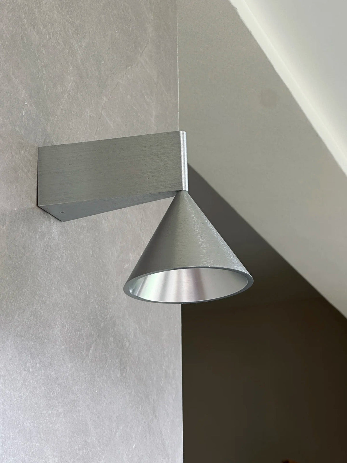Apollo Aluminum Wall Lamp – Adjustable Directional Minimalist Wall Sconce