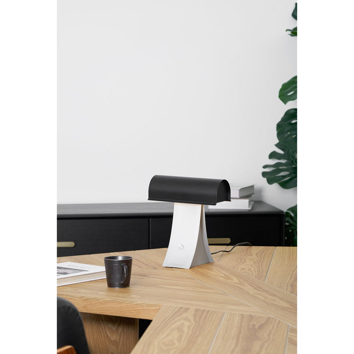 Archive Table Lamp – Contemporary Metal & Minimalist Task Accent Light