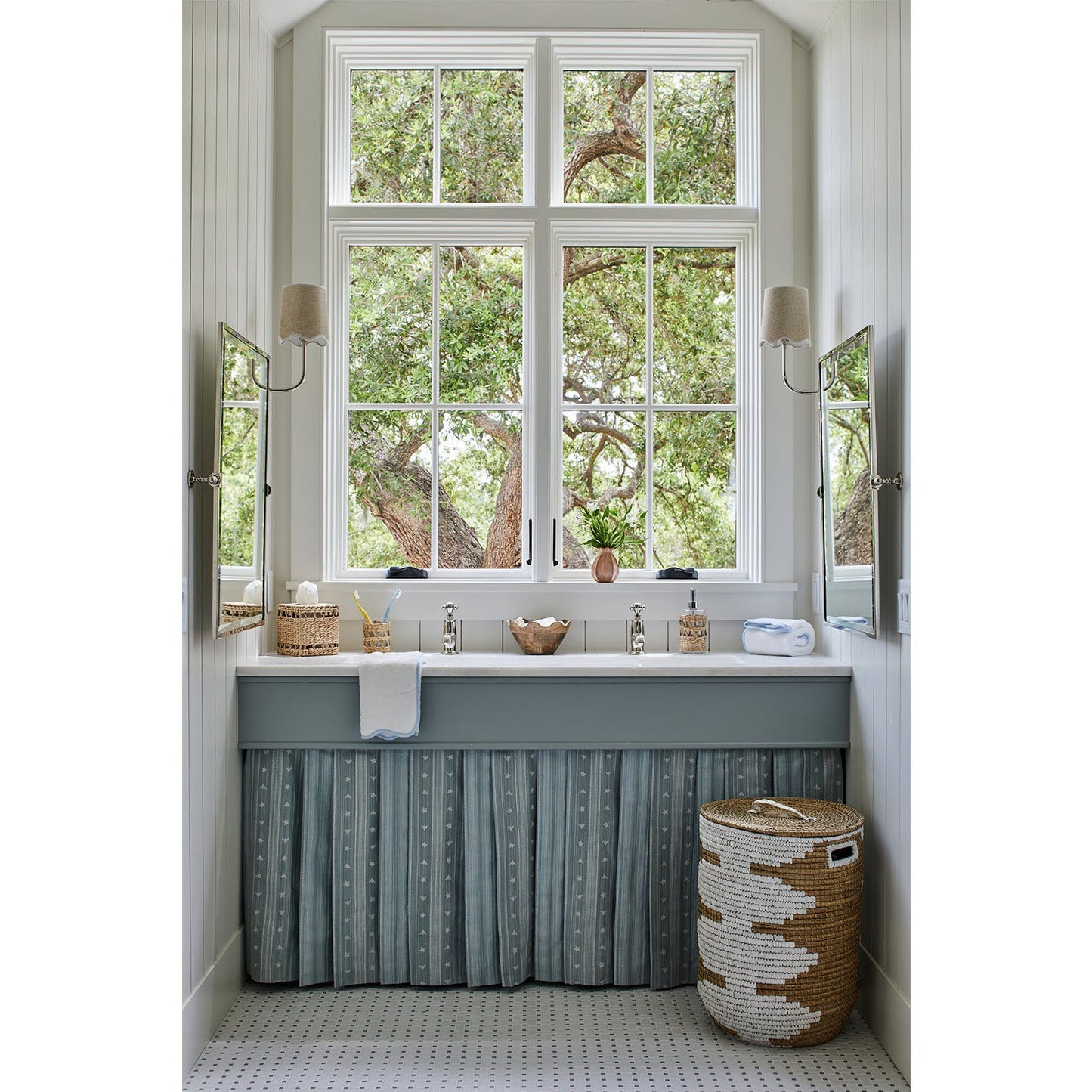 Ariel Wall Lamp | Luxury Woven Shade & Scalloped Linen Brass Sconce