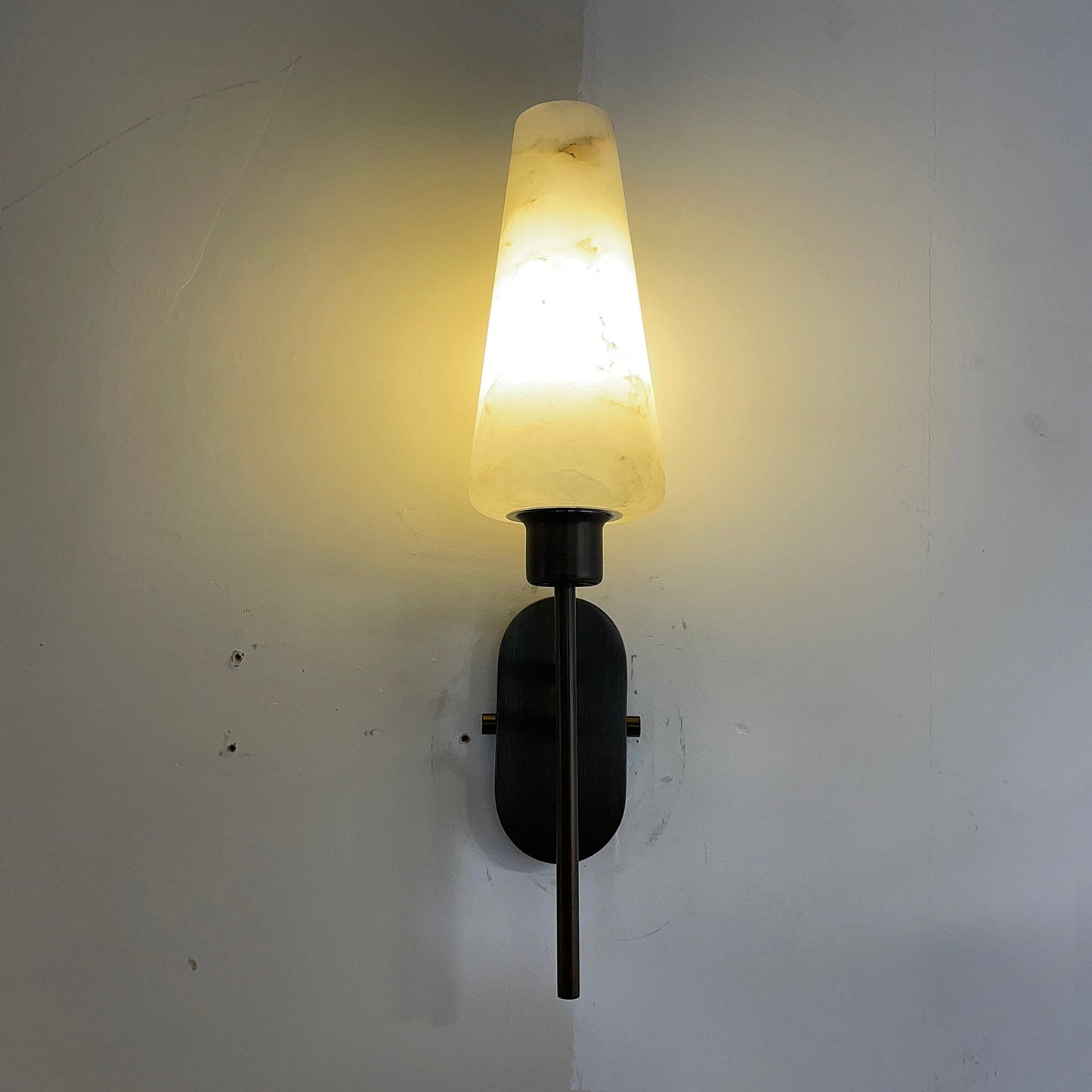 Arras Alabaster Wall Lamp | Luxury Rich Bronze & Natural Stone Sconce