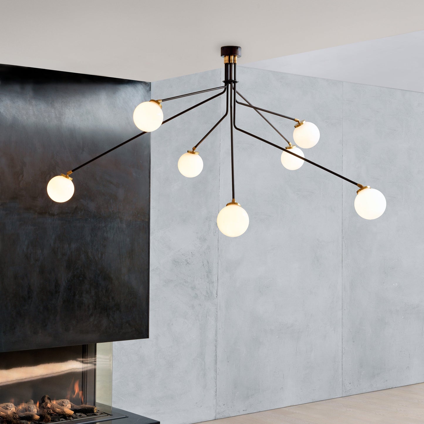 Array Ceiling Lamp | Luxury 1960s Italian-Inspired Rotating Brass Chandelier