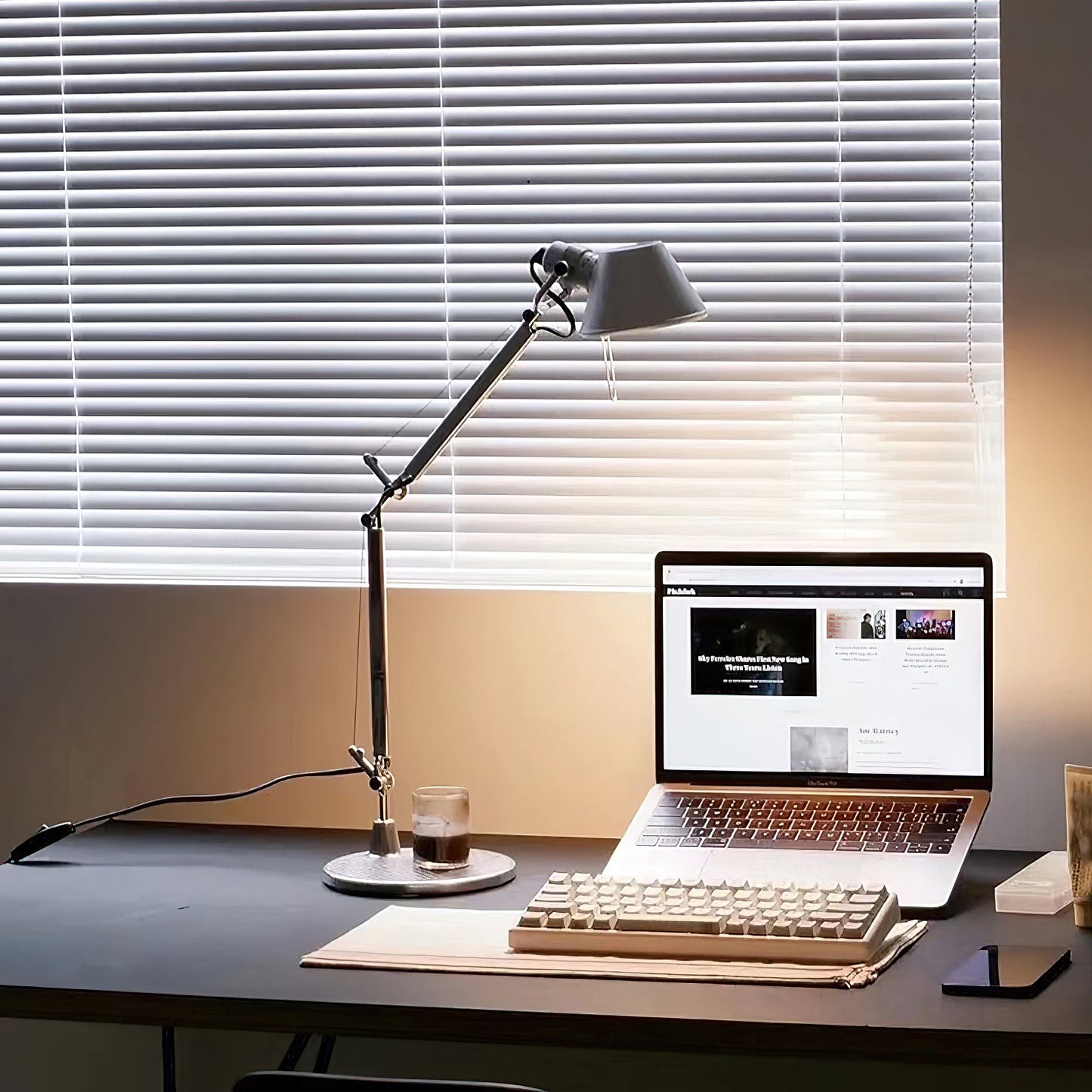 Brady Rocker Arm Table Lamp - Minimalist Aluminum Articulated Task Light