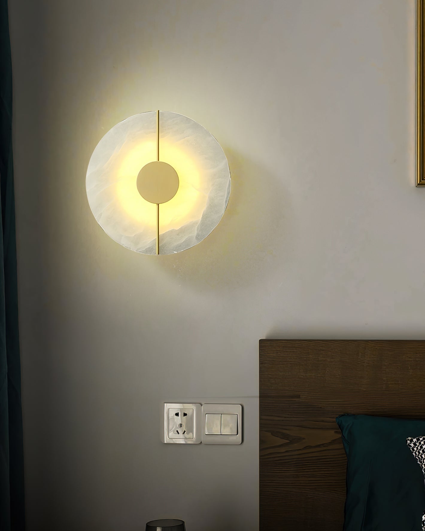 Artistic Alabaster Wall Lamp | Luxury 17-Inch Slim Brass & Stone Sconce