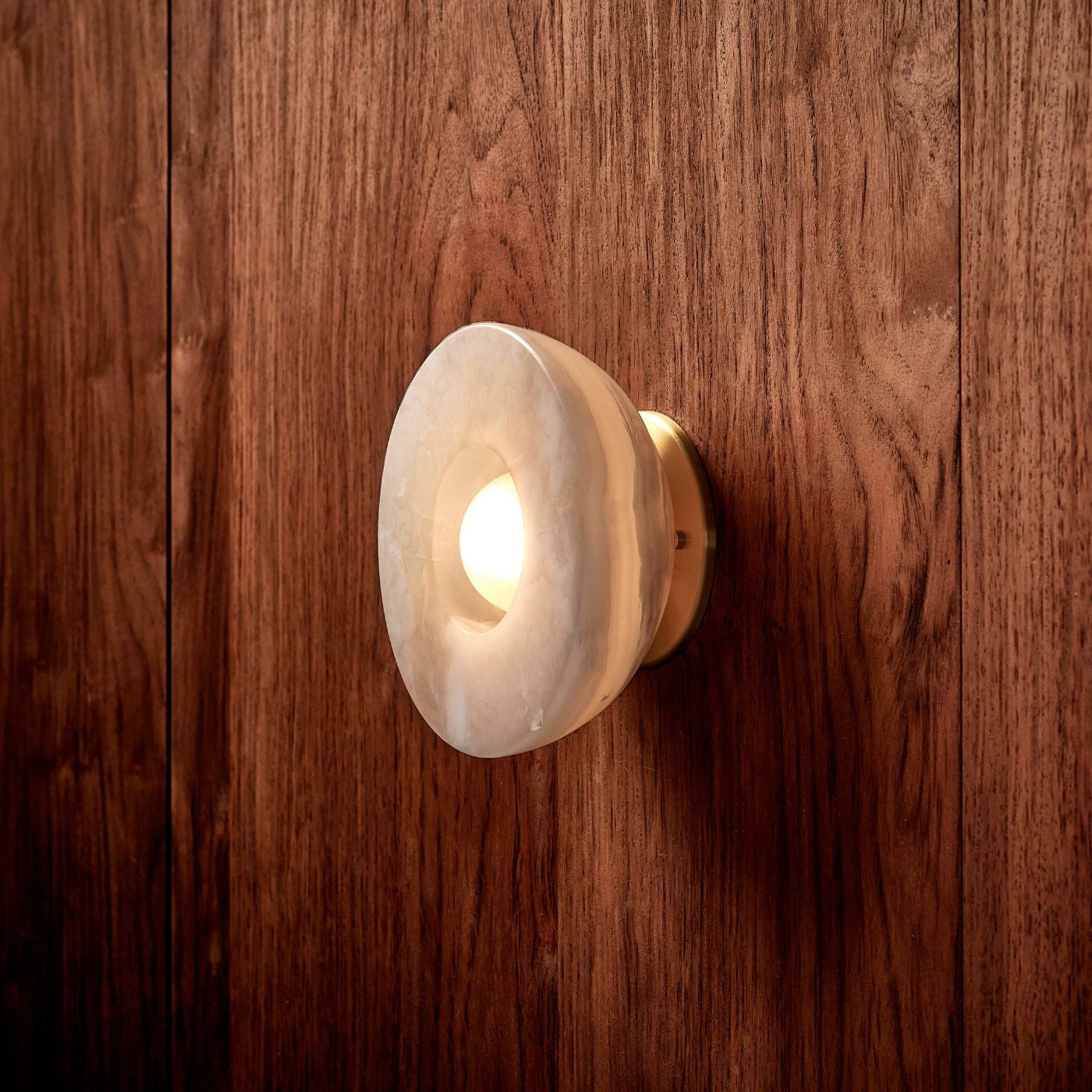 Aurelia Surface Sconce | Minimalist Moon Jellyfish Jade Wall & Ceiling Lamp