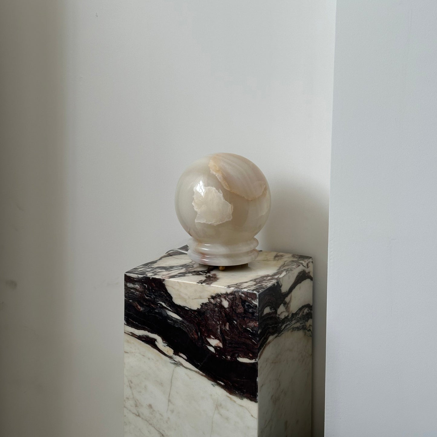 Ayesha Natural Jade Table Lamp | Luxury Stone Globe Ribbed Base Light