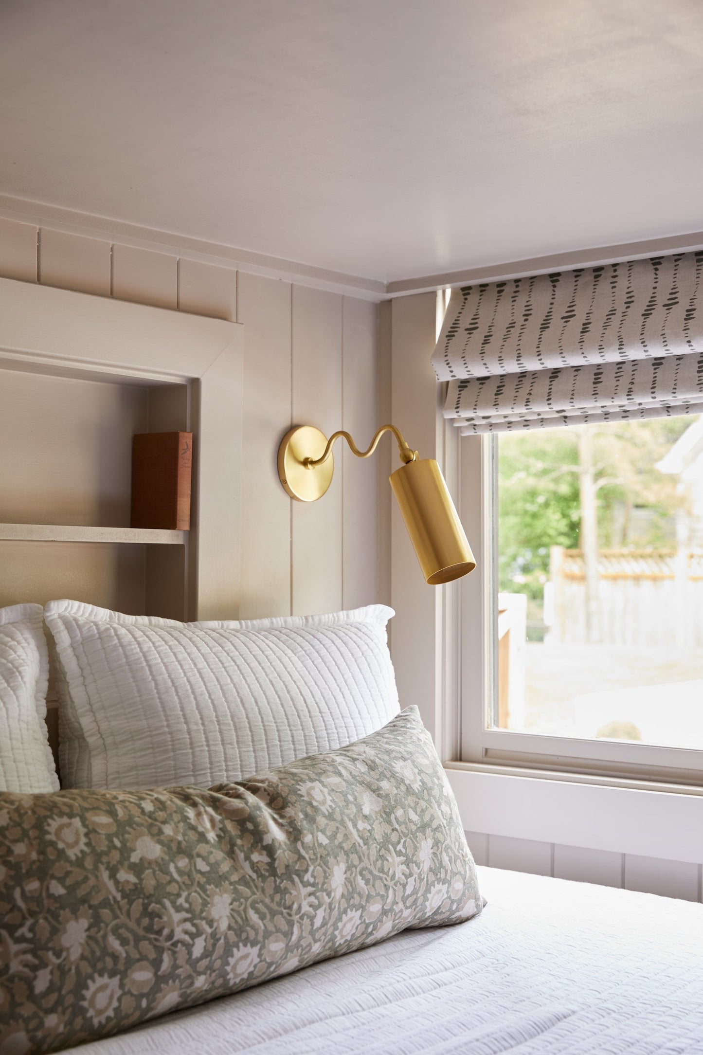 Bea Wall Sconce | Modern Undulating Arm Brass & Fabric Wall Lamp