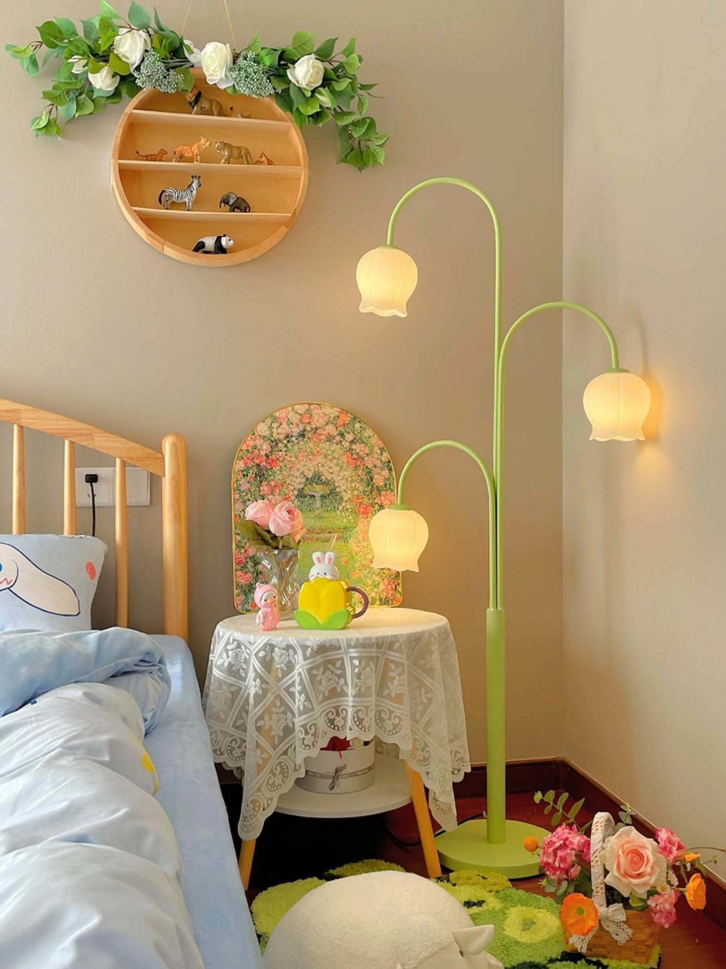 Bell Orchid Floor Lamp | Modern Minimalist Green & Glass Standing Light