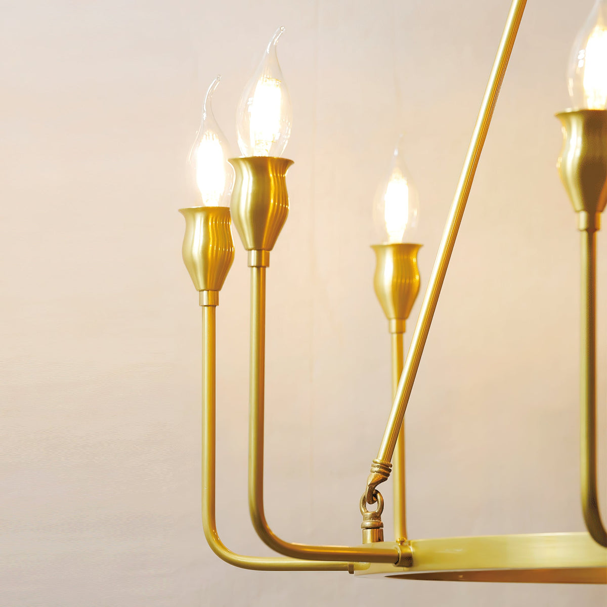 Berlin Candle Chandelier – Wagon Wheel Brass & Candlestick Multi-Head Chandelier