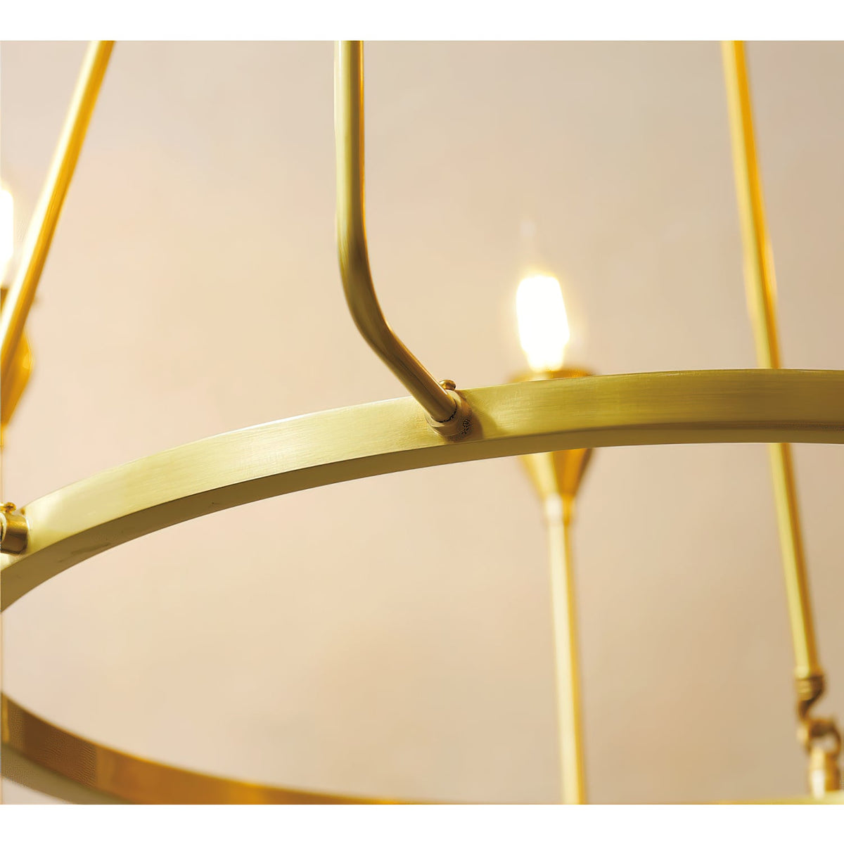 Berlin Candle Chandelier – Wagon Wheel Brass & Candlestick Multi-Head Chandelier