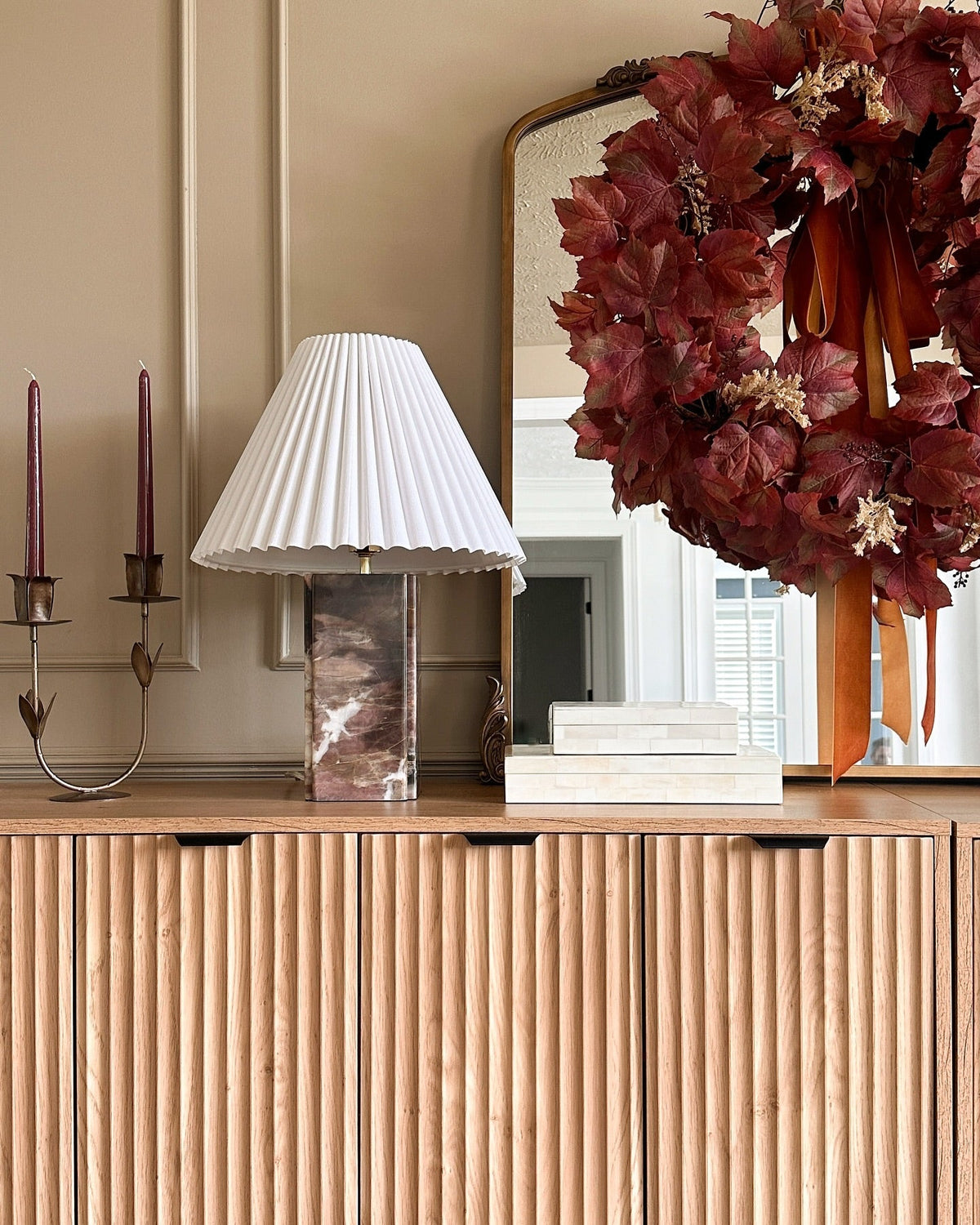 Bianca Marble Table Lamp – Red-Brown Marble, Gold Metal & Pleated Fabric Accent Light