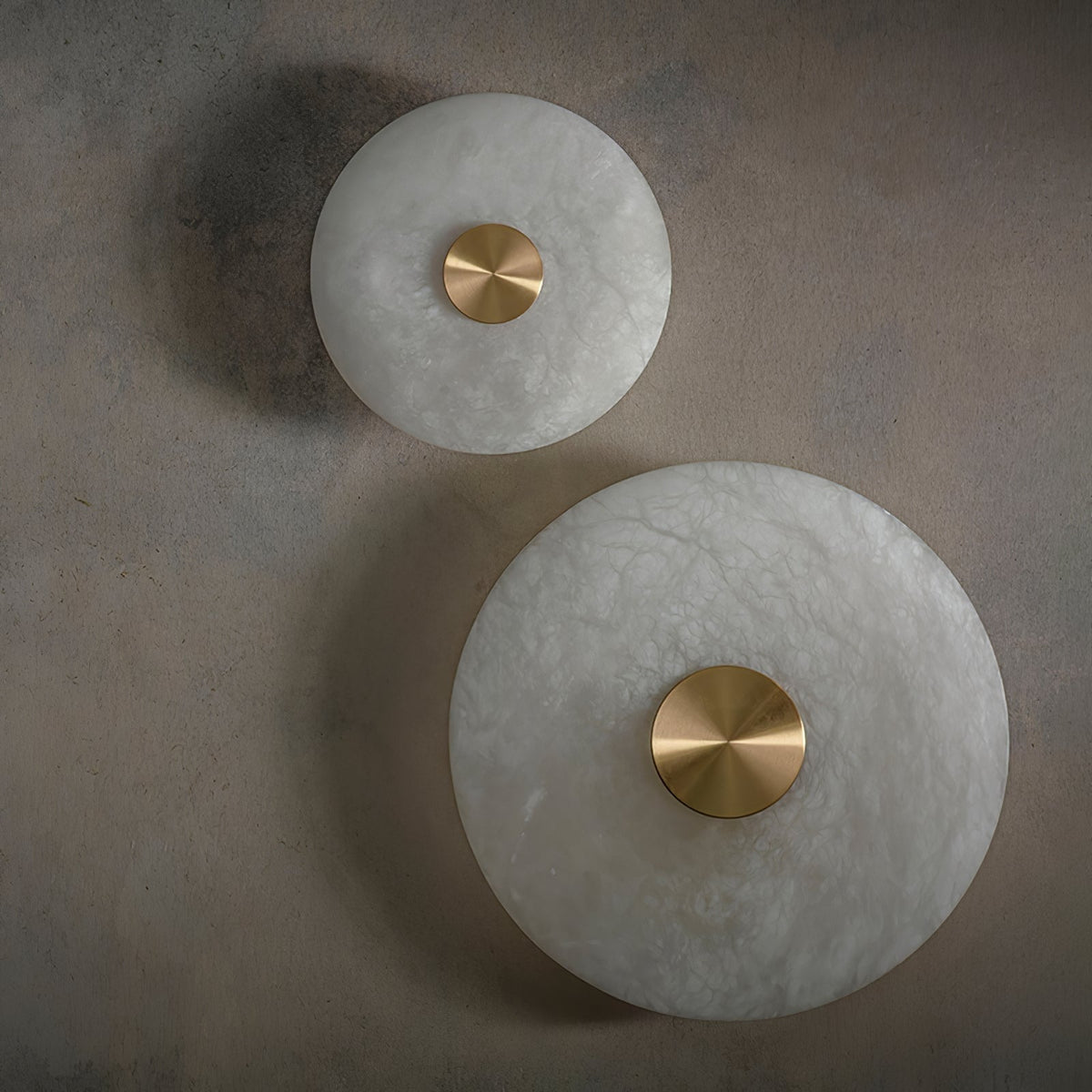 Bide Alabaster Wall Lamp – Refined Brass & Genuine Alabaster Wall Sconce
