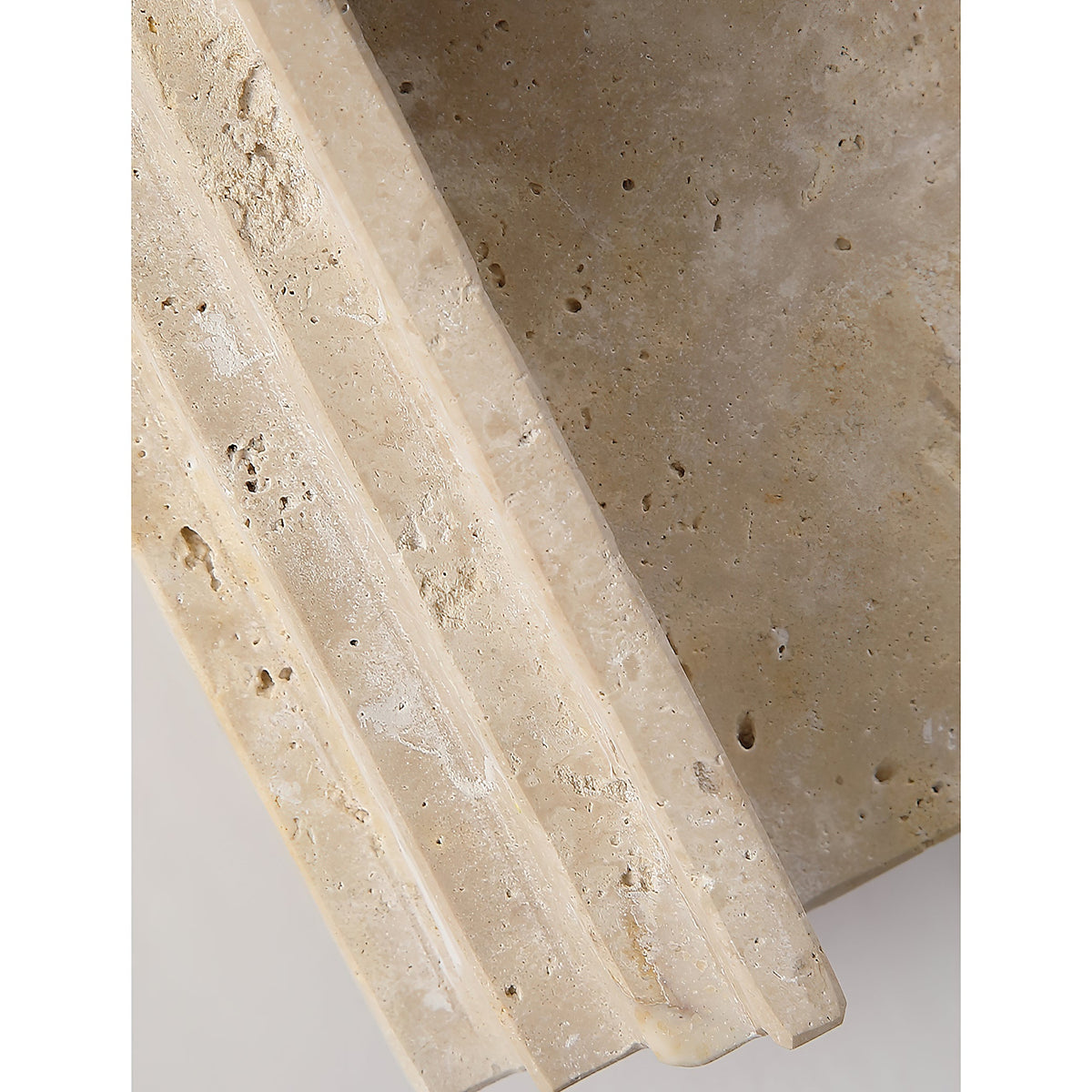 Bien Wall Lamp – Refined Natural Travertine Stone Wall Sconce