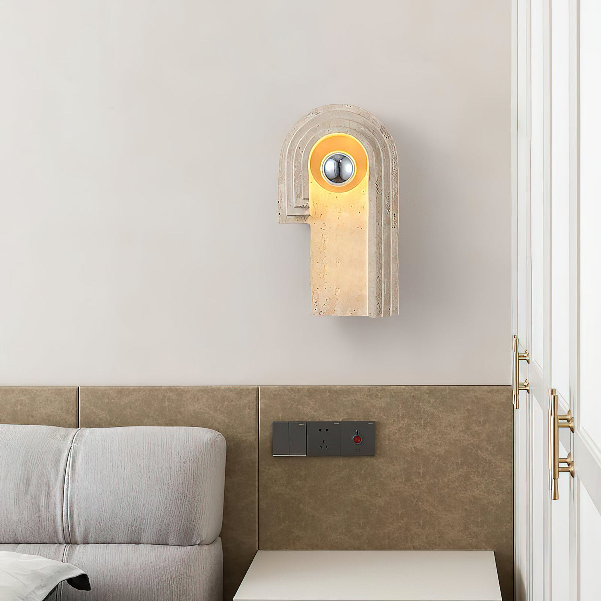 Bien Wall Lamp – Refined Natural Travertine Stone Wall Sconce