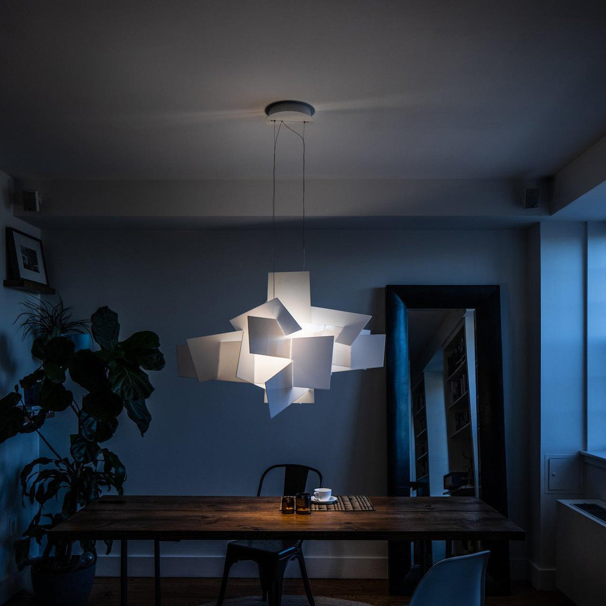 Big Bang Chandelier – Dynamic Explosive Geometric Acrylic & Steel Chandelier