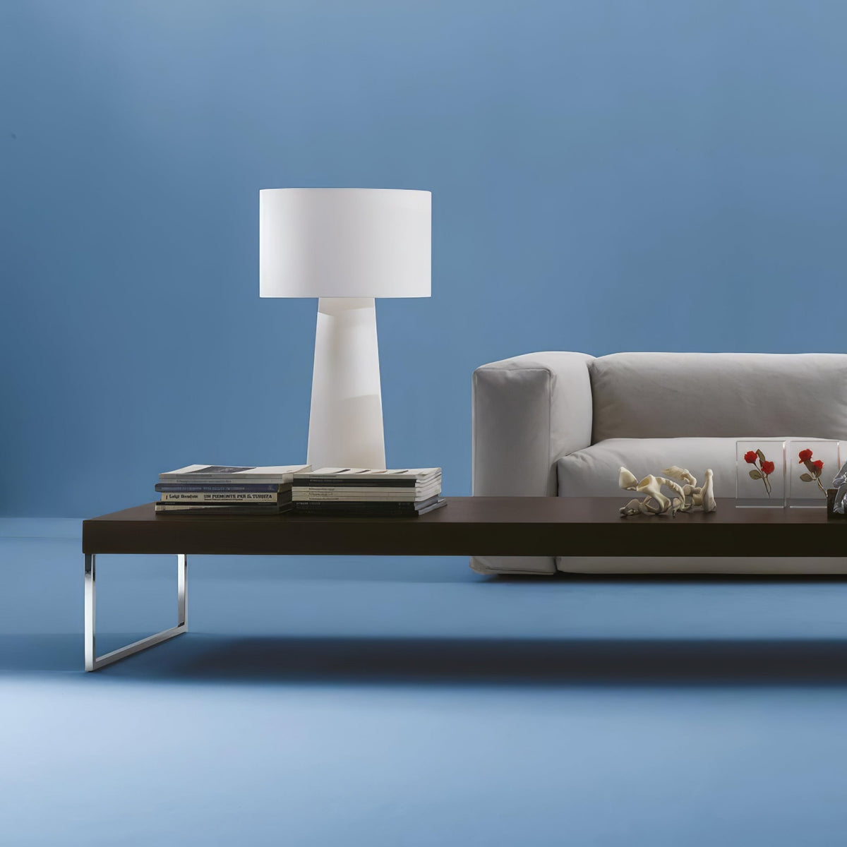 Big Shadow Floor Light – Oversized Fabric Shade & Contemporary Architectural Floor Lamp