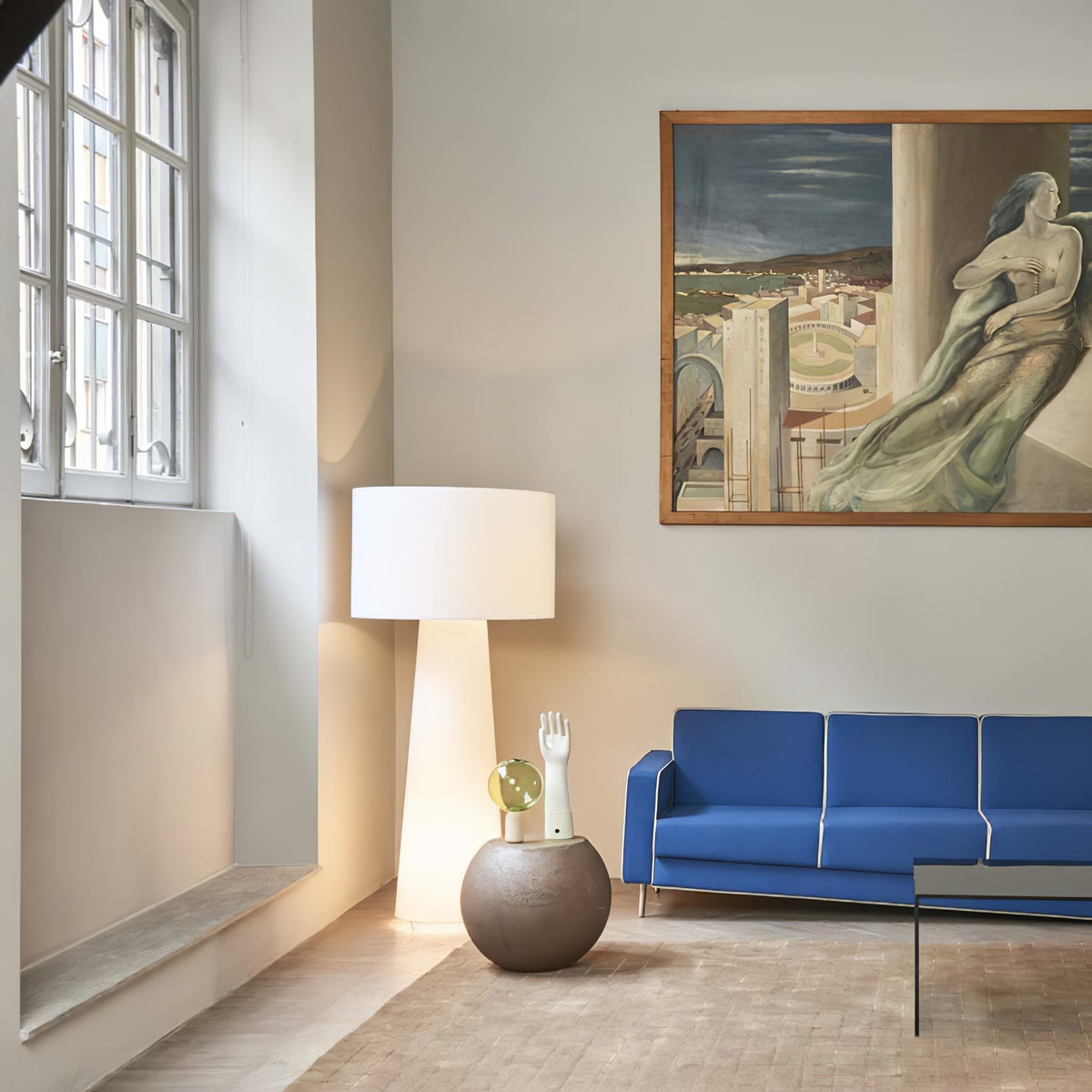 Big Shadow Floor Light – Oversized Fabric Shade & Contemporary Architectural Floor Lamp