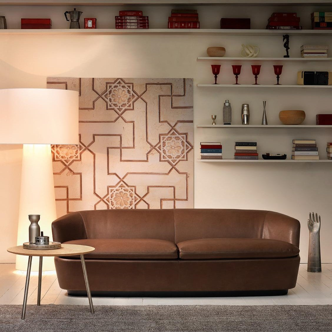 Big Shadow Floor Light – Oversized Fabric Shade & Contemporary Architectural Floor Lamp