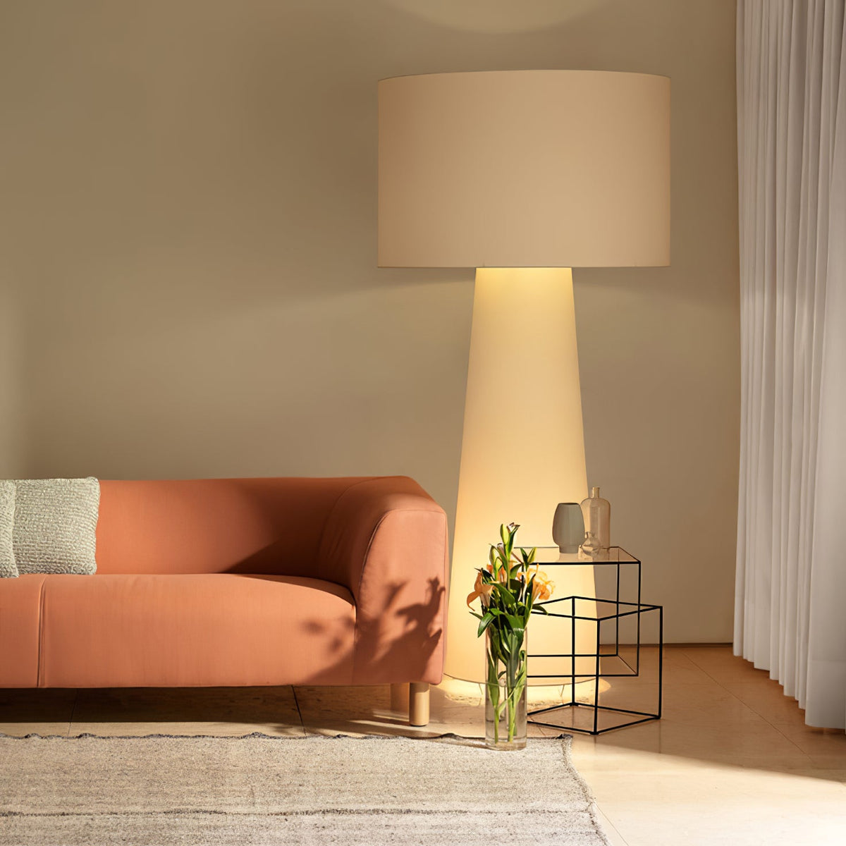 Big Shadow Floor Light – Oversized Fabric Shade & Contemporary Architectural Floor Lamp