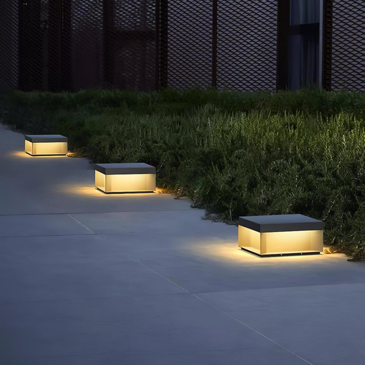Black Box Outdoor Post Light – IP65 Waterproof Geometric Landscape & Pillar Light