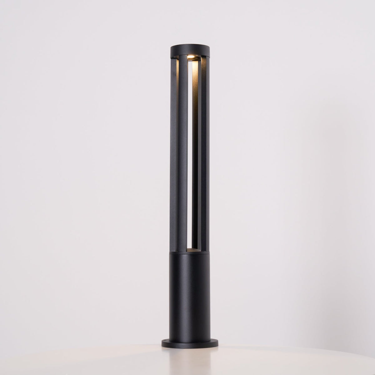 Black Cylindrical Garden Outdoor Light – IP65 Waterproof Aluminum Landscape Bollard