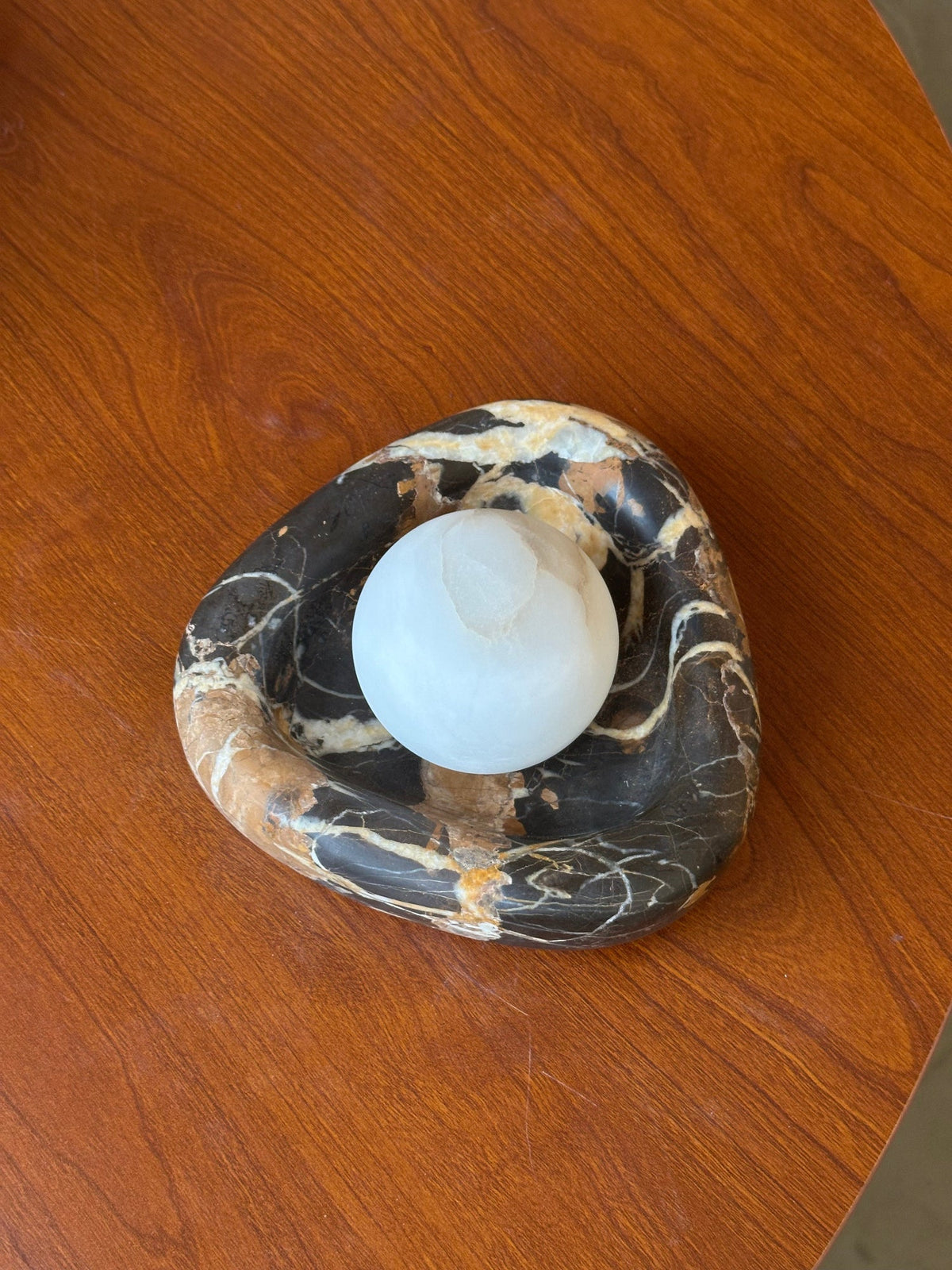 Black Pearl Marble Wall Lamp – Handcrafted Natural Marble & Alabaster Wall Sconce
