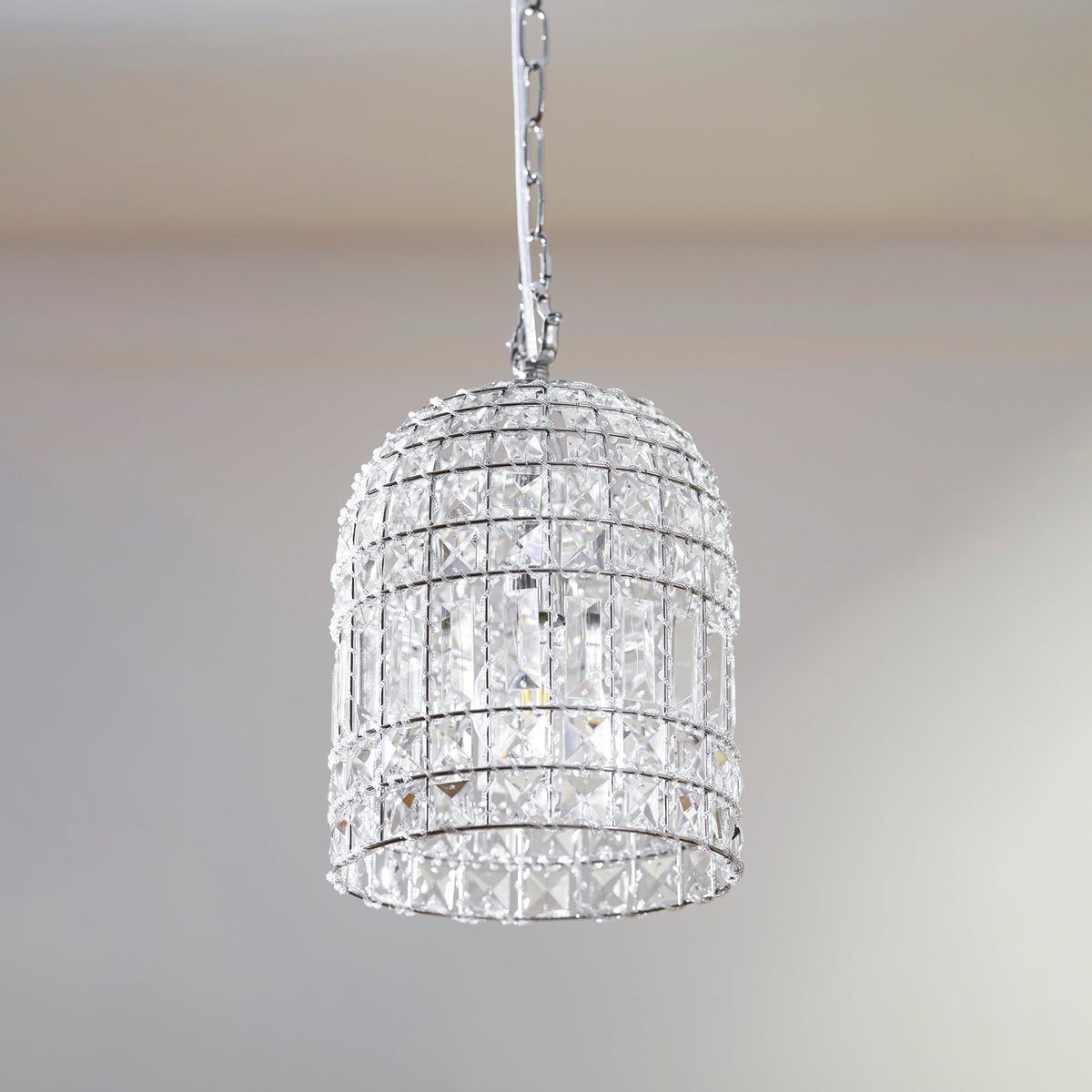 Blanca Crystal Pendant Lamp – Versailles-Inspired Crystal & Metal Pendant Light