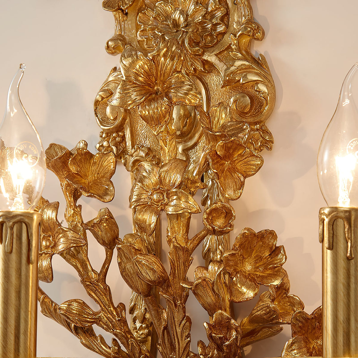 Blanche Brass Wall Lamp – Refined Multi-Head Vertical Brass Wall Sconce