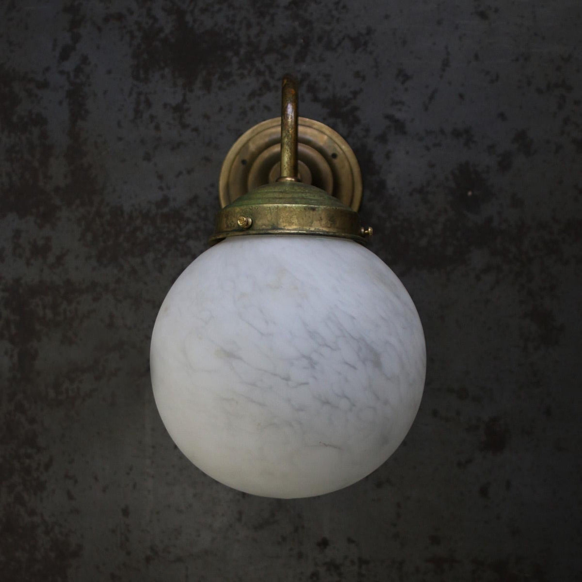 Bliss Alabaster Wall Lamp – Refined Antique Brass & Spanish Alabaster Wall Sconce