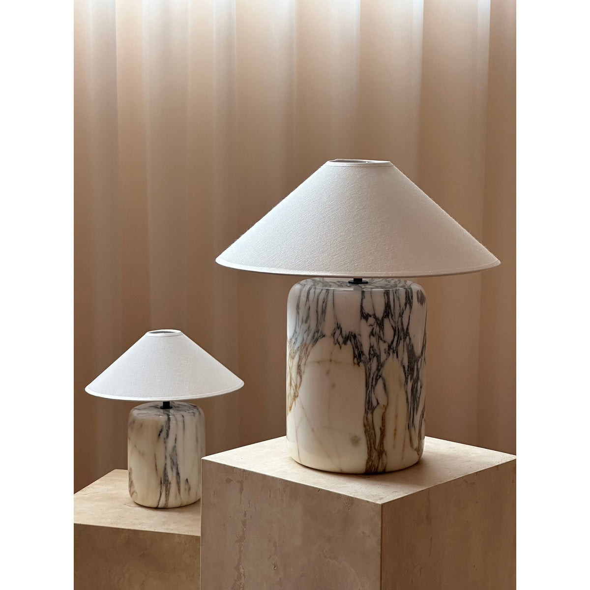 Block Marble Table Lamp – Calacatta Marble & Crisp Linen Accent Light