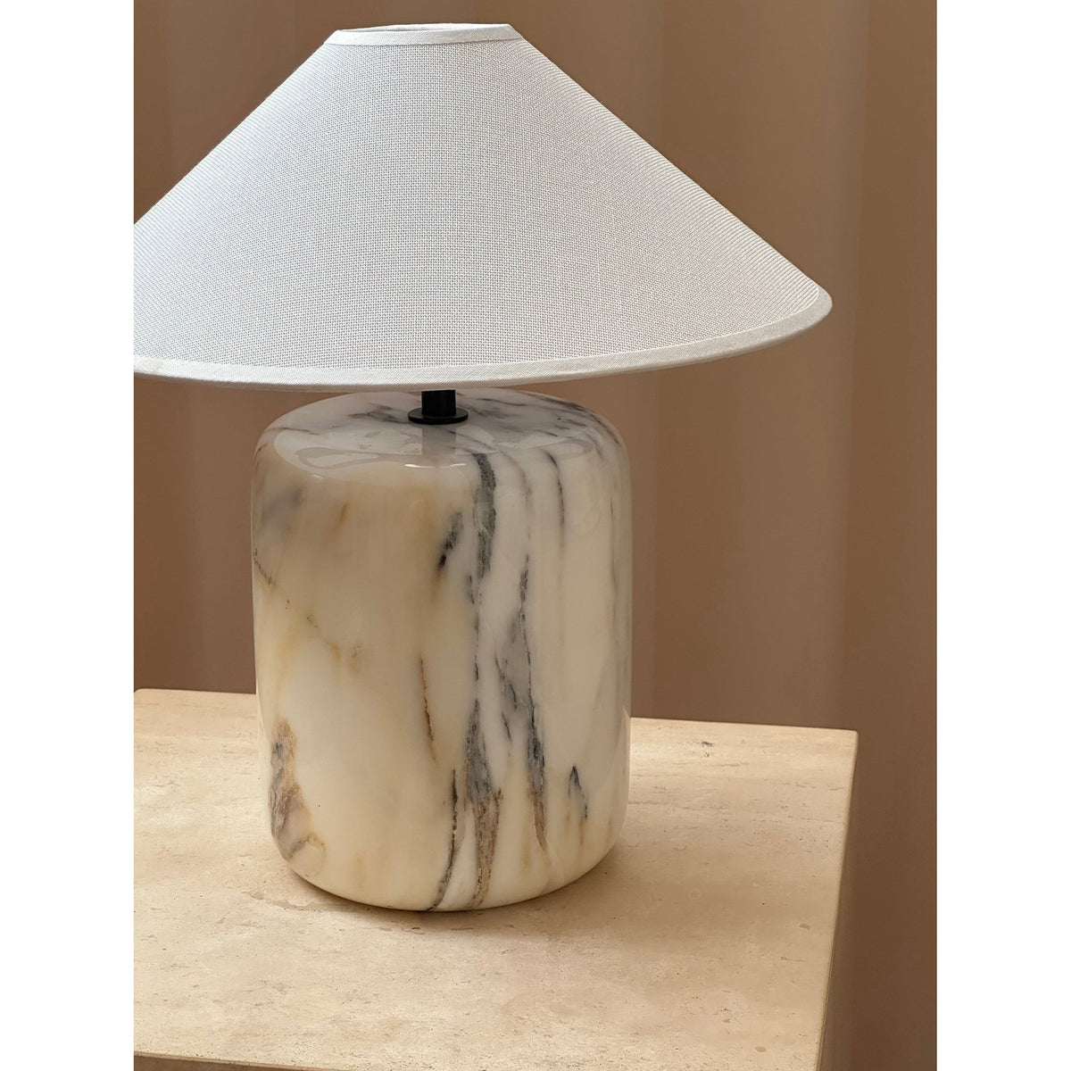 Block Marble Table Lamp – Calacatta Marble & Crisp Linen Accent Light