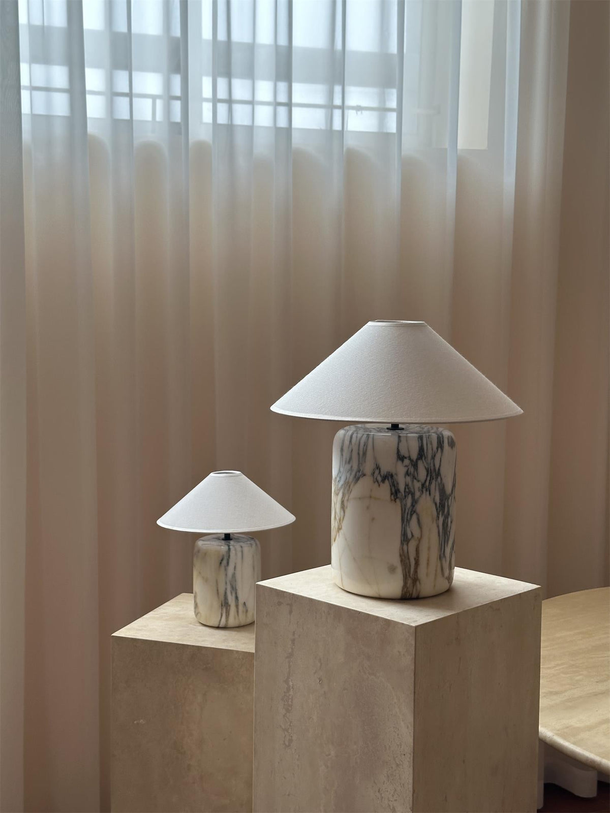 Block Marble Table Lamp – Calacatta Marble & Crisp Linen Accent Light