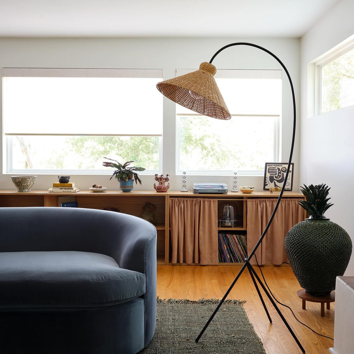 Boa Rattan Floor Lamp – Sleek Metal & Woven Natural Rattan Arched Floor Light