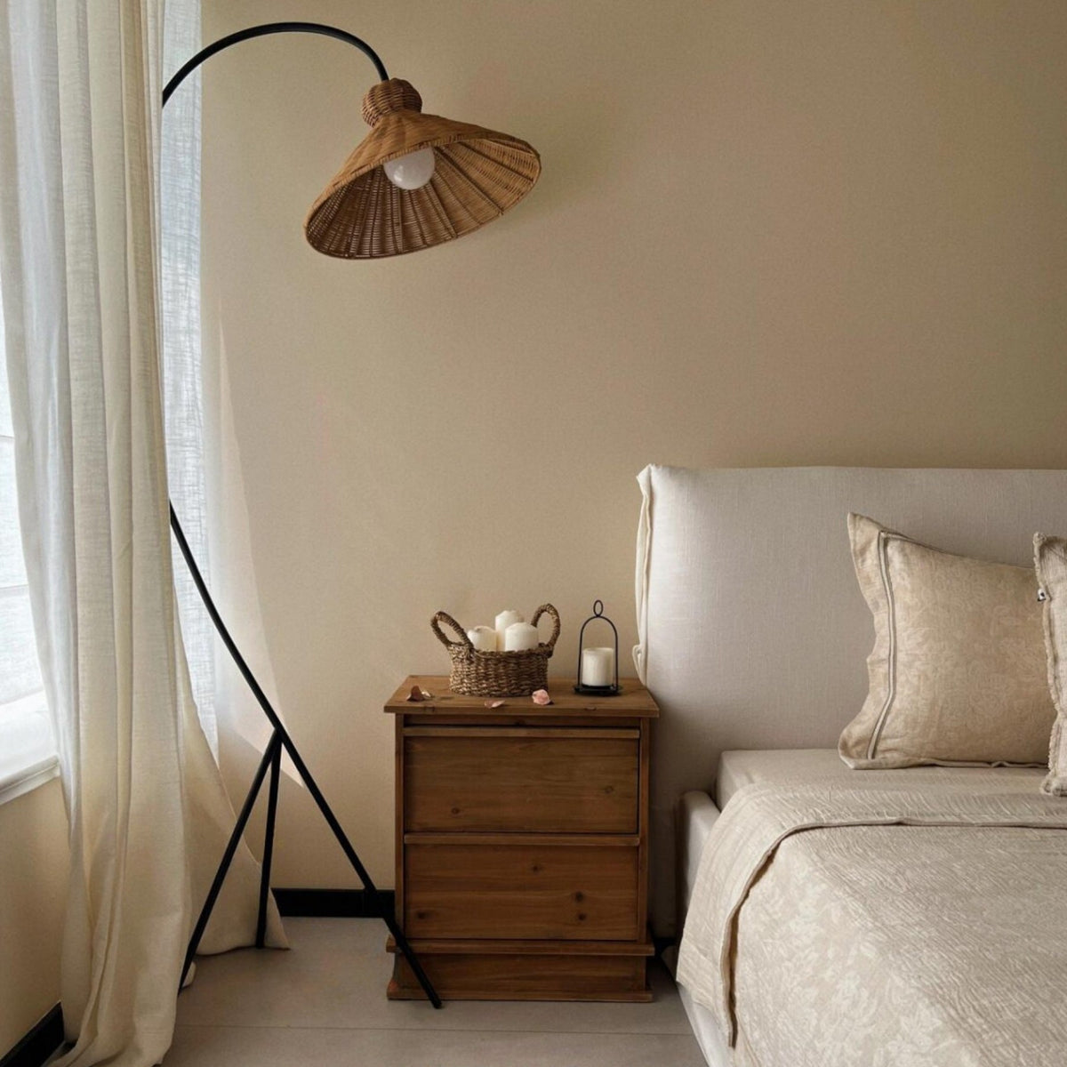 Boa Rattan Floor Lamp – Sleek Metal & Woven Natural Rattan Arched Floor Light