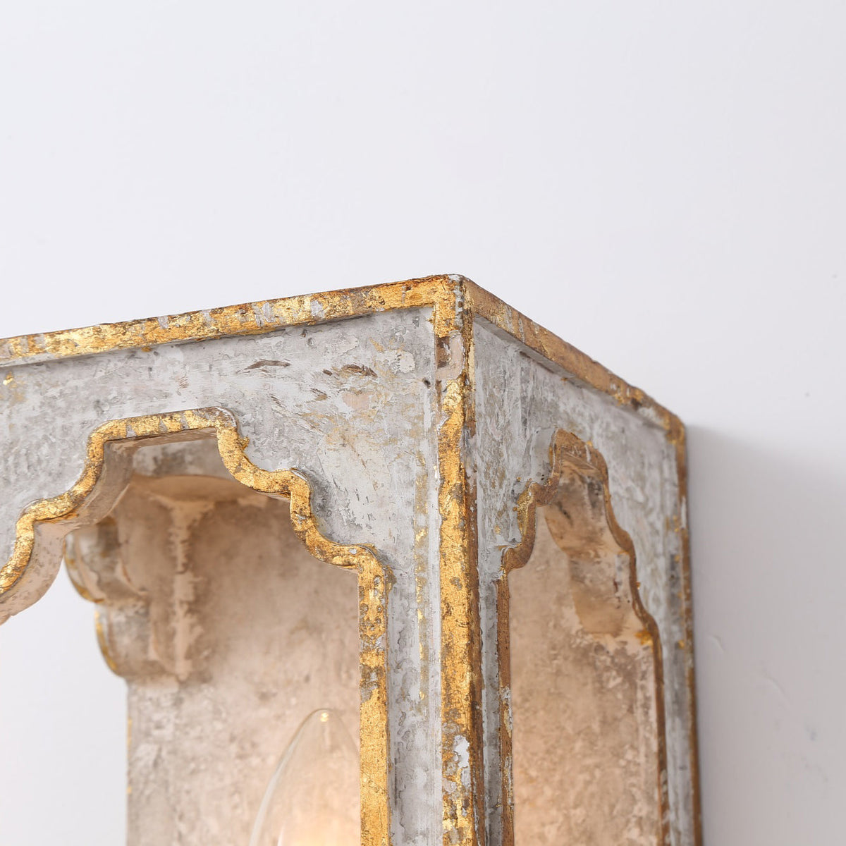 Boho Rustic Cube Sconce – Weathered Wood & Metal Candelabra Wall Light