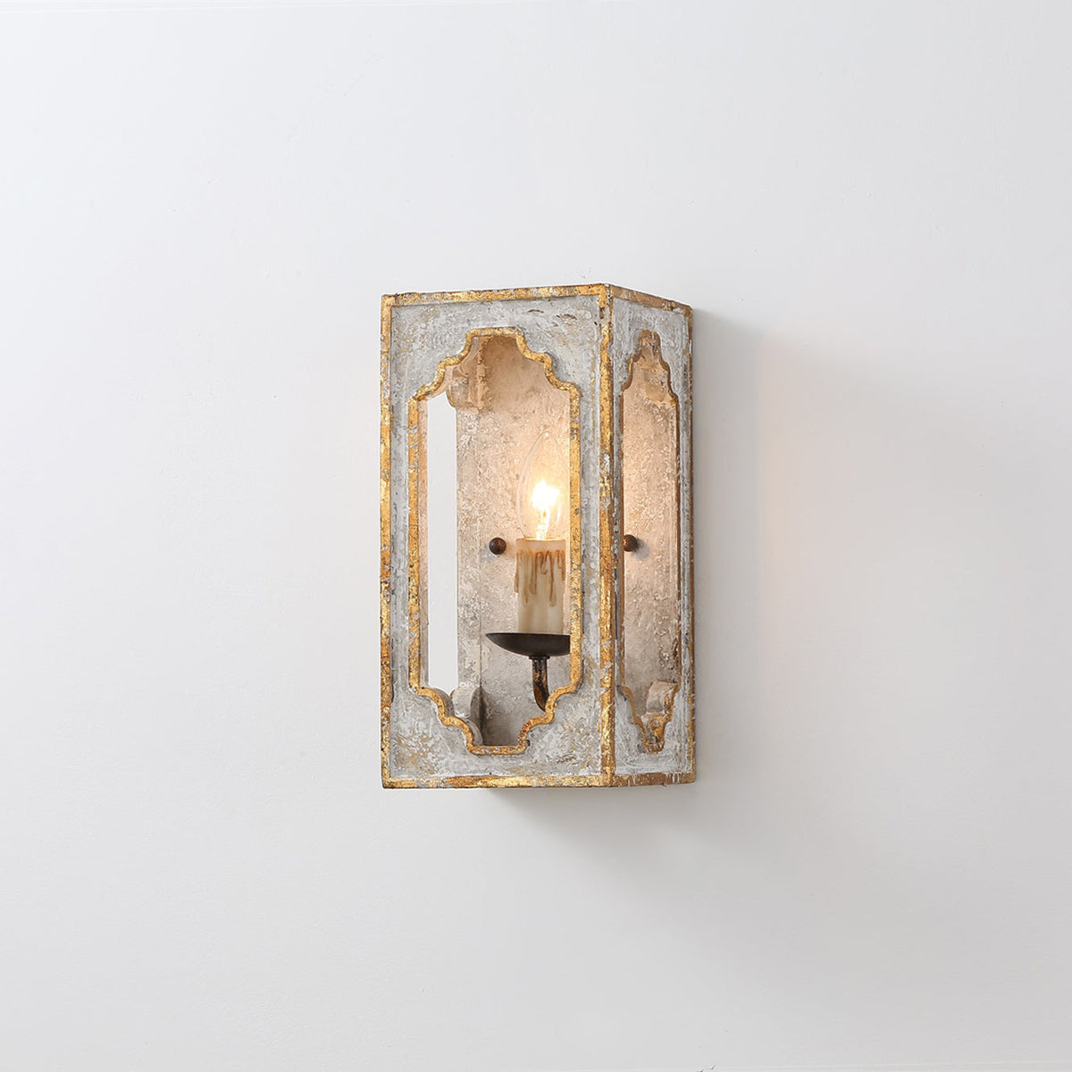Boho Rustic Cube Sconce – Weathered Wood & Metal Candelabra Wall Light