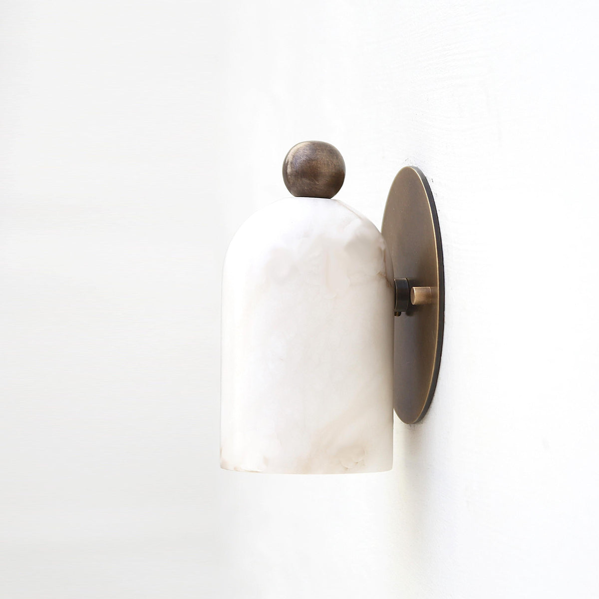 Bombelles Alabaster Wall Lamp – Sculptural Natural Alabaster & Metal Wall Sconce