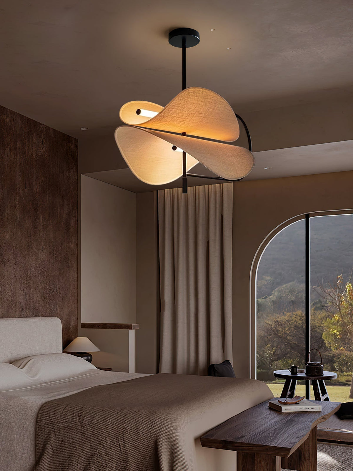 Bonnie Pendant Light – Saffron-Inspired Organic Fabric & Integrated LED Chandelier