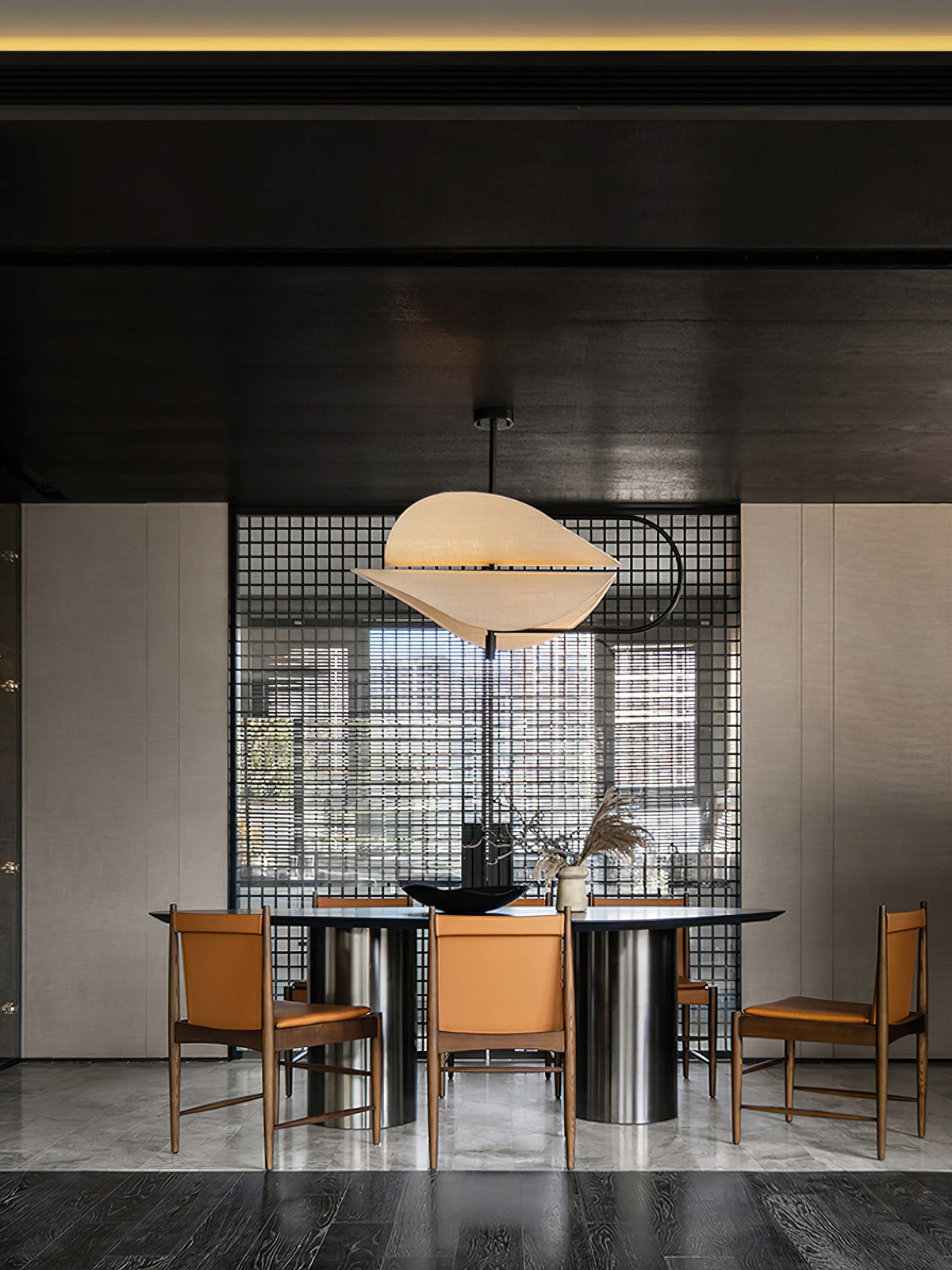 Bonnie Pendant Light – Saffron-Inspired Organic Fabric & Integrated LED Chandelier