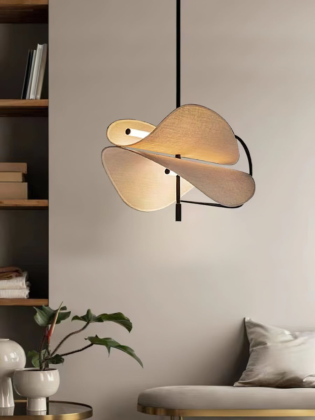 Bonnie Pendant Light – Saffron-Inspired Organic Fabric & Integrated LED Chandelier