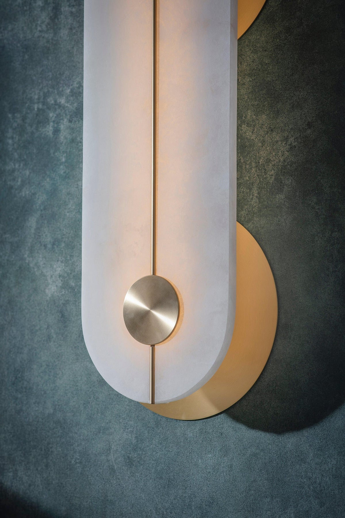 Brace Alabaster Wall Lamp – Natural Veined Alabaster & Brass Bobbin Wall Sconce