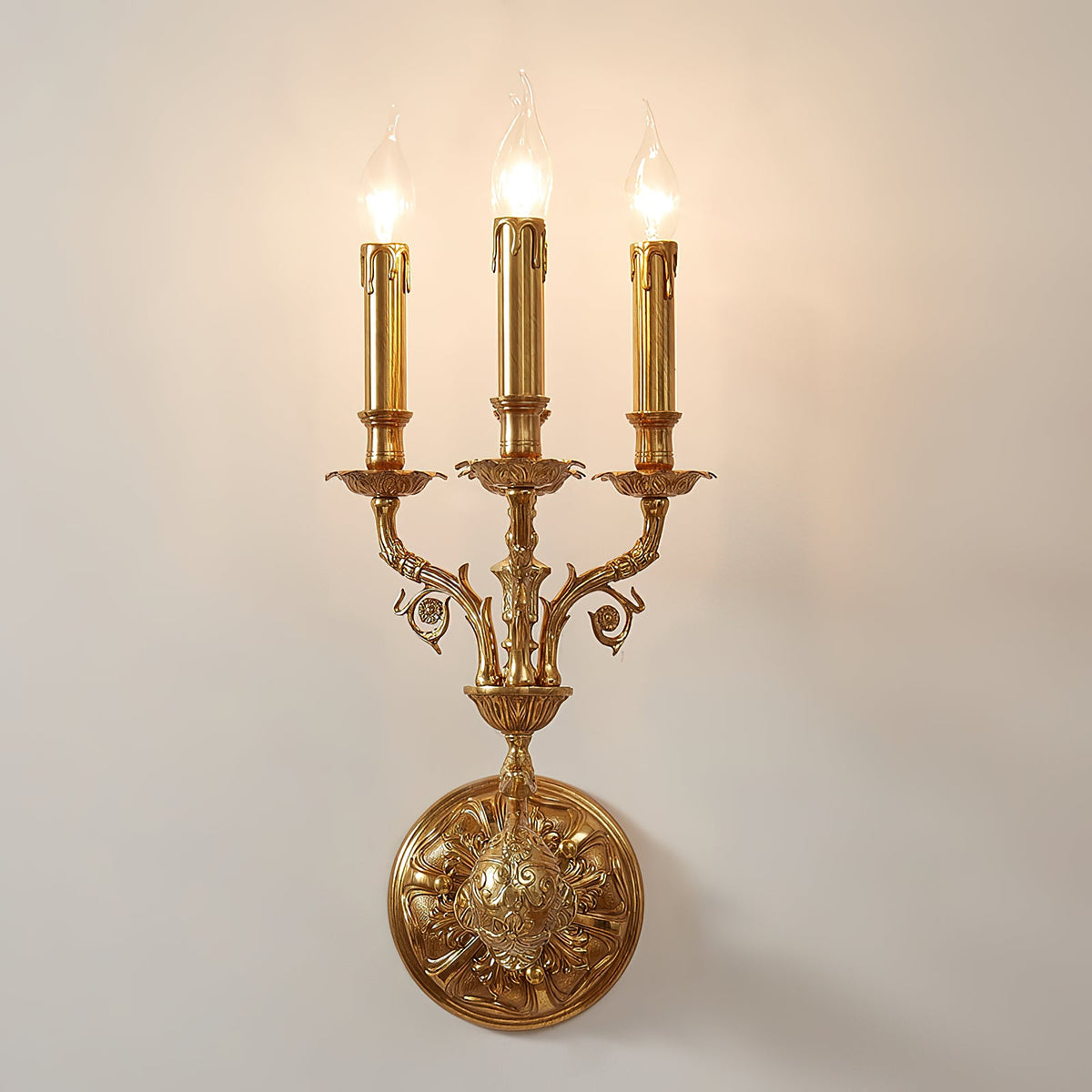 Brad Palace Wall Lamp – 4-Head Vertical Solid Brass Palace Wall Sconce