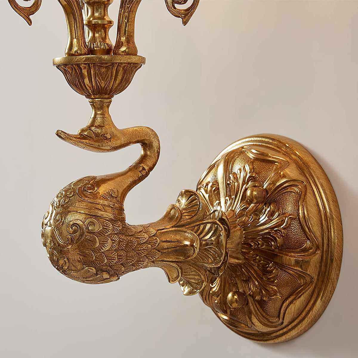 Brad Palace Wall Lamp – 4-Head Vertical Solid Brass Palace Wall Sconce