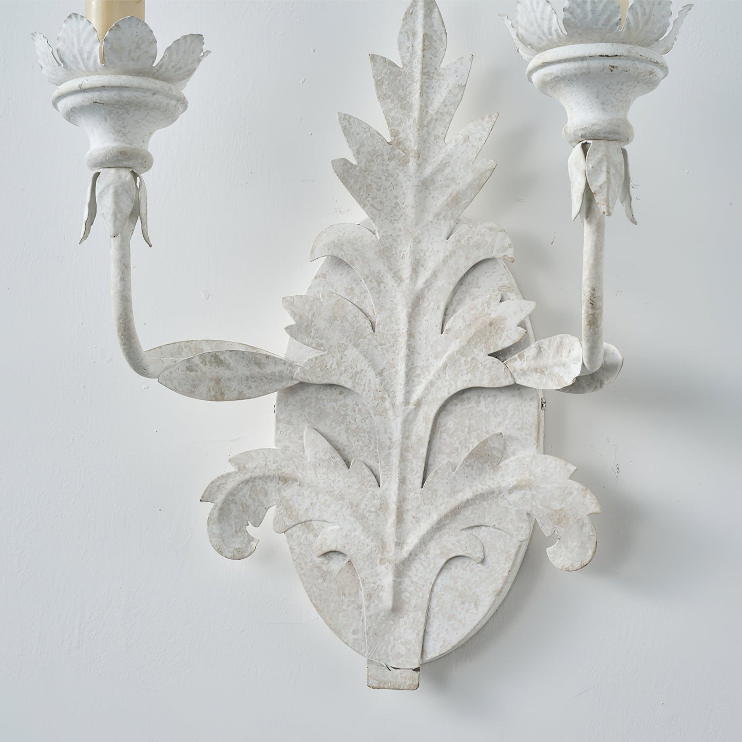 Branch Leaf Wall Lamp - Botanical Iron Sconce & Nature-Inspired Accent Light