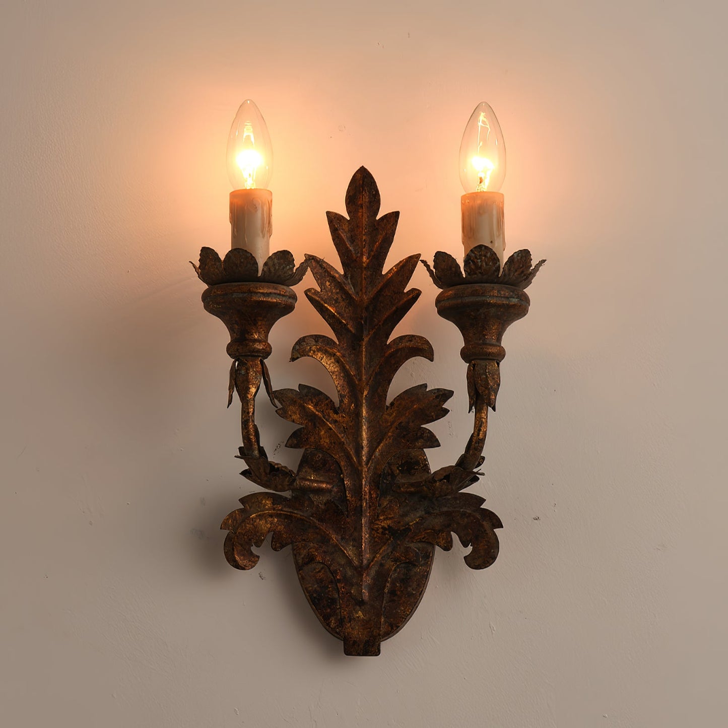 Branch Leaf Wall Lamp - Botanical Iron Sconce & Nature-Inspired Accent Light