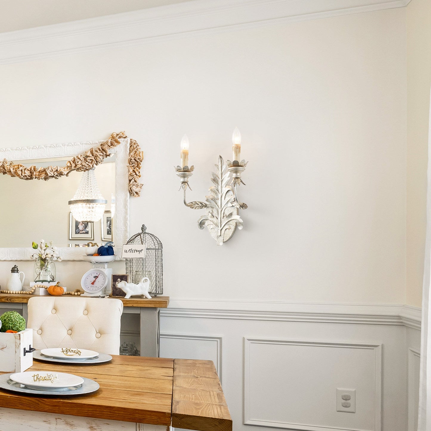 Branch Leaf Wall Lamp - Botanical Iron Sconce & Nature-Inspired Accent Light