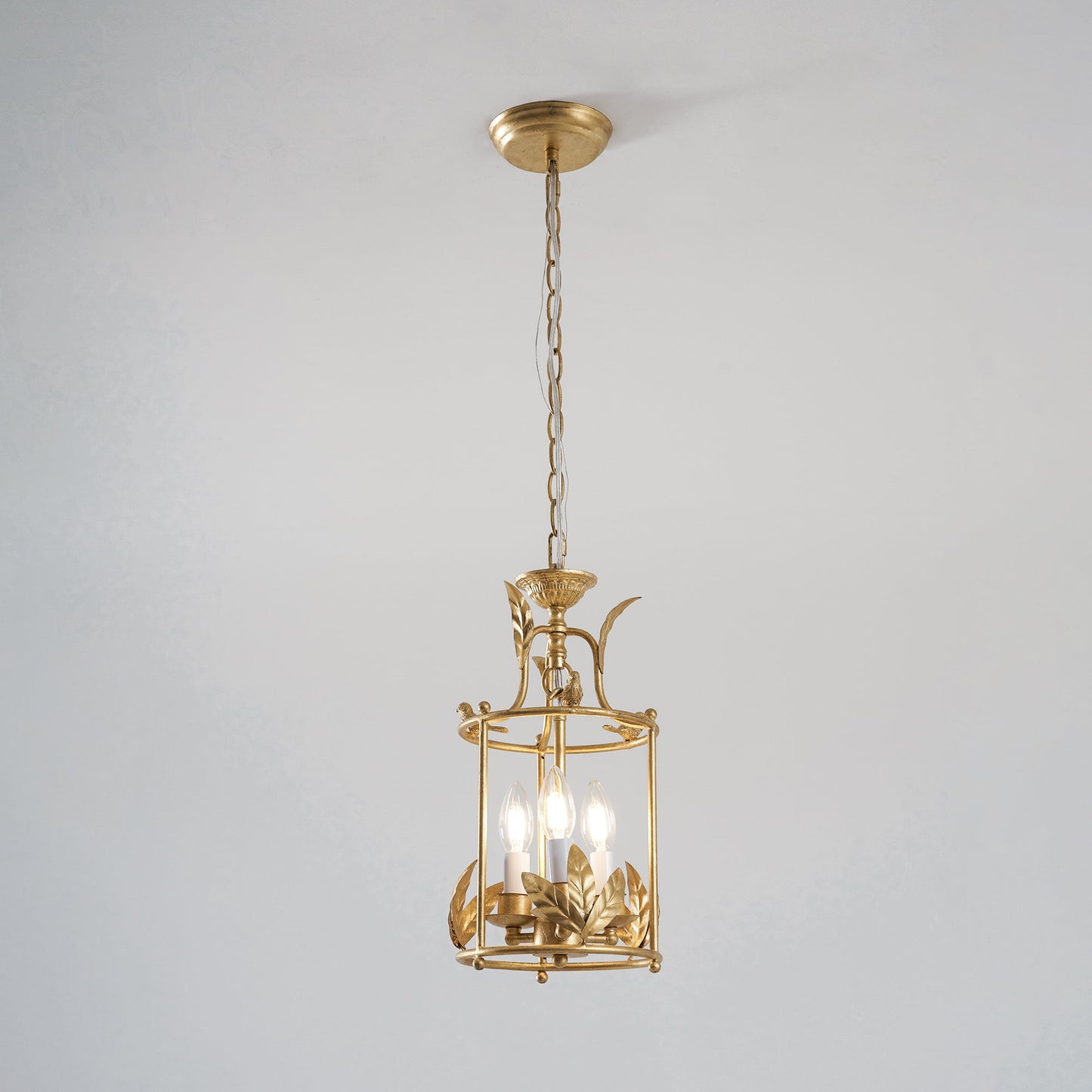 Brighton Lantern Pendant Lamp - Baroque Style Nature-Inspired Bird Chandelier