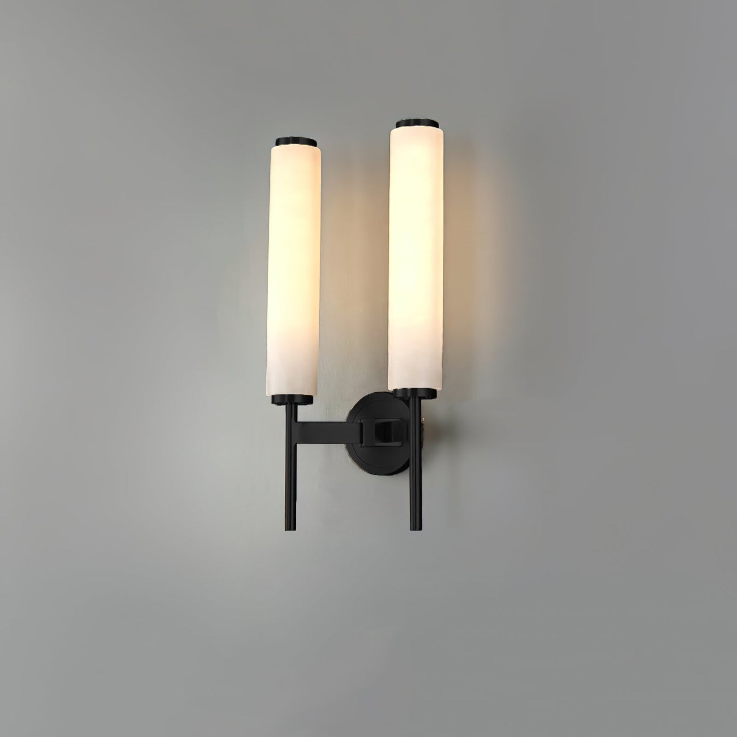 Brindisi Alabaster Wall Lamp - Modern Brass & Natural Stone Vertical Sconce