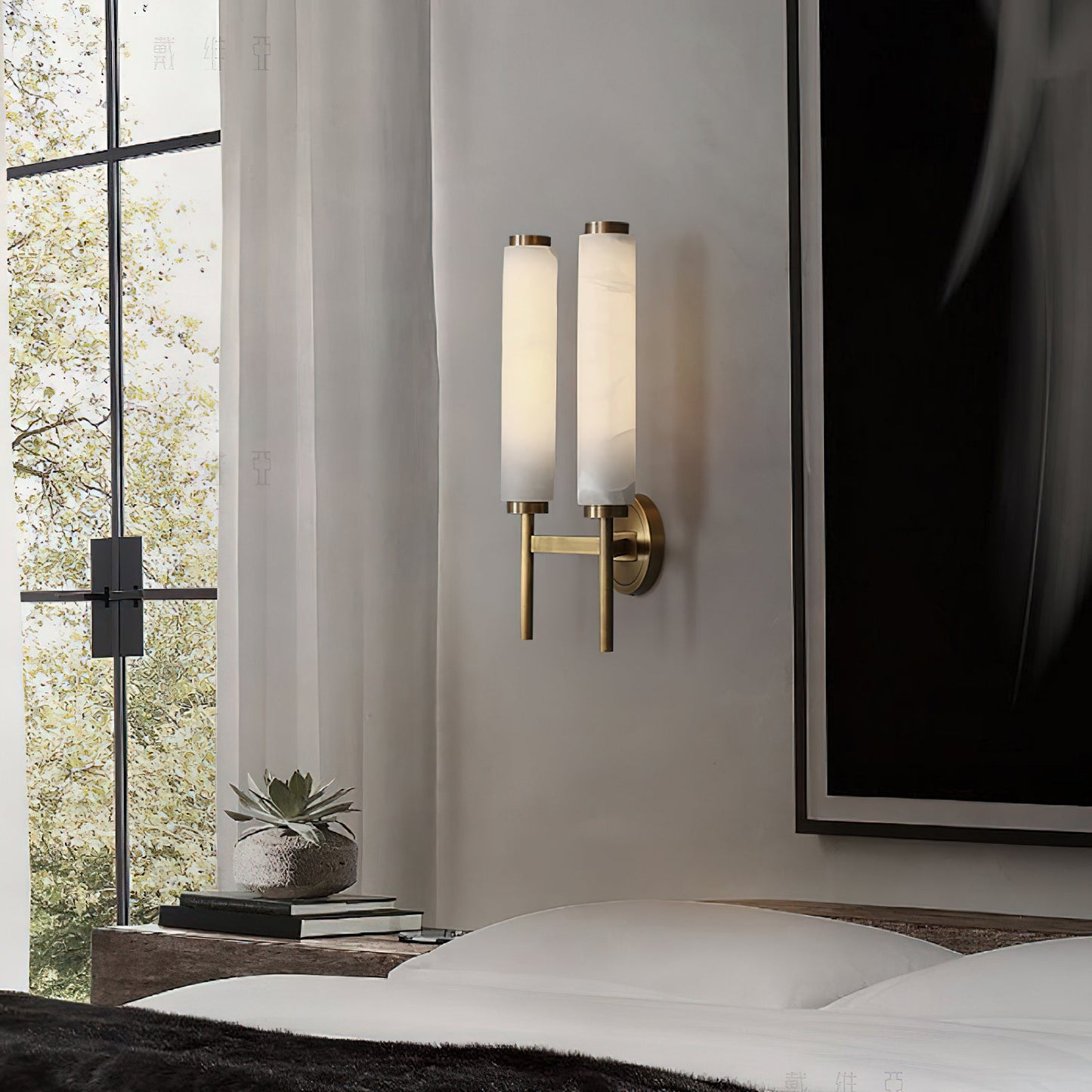 Brindisi Alabaster Wall Lamp - Modern Brass & Natural Stone Vertical Sconce