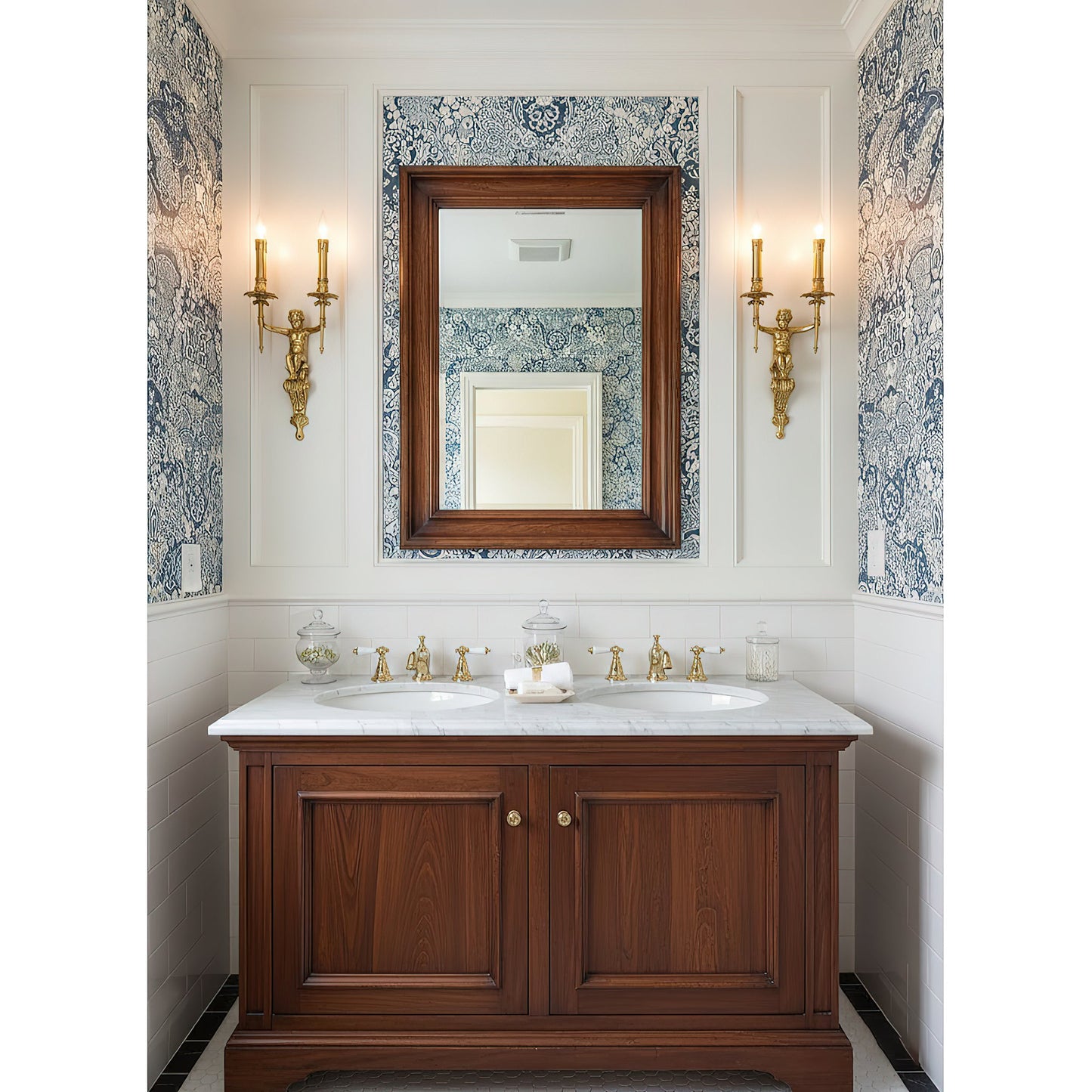 Brunelle Wall Lamp - Luxury 2-Light Brass Sconce for Classical Interiors