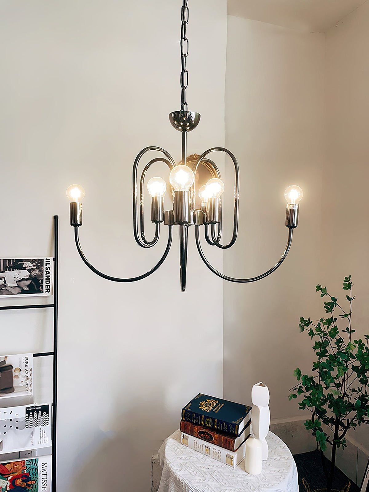 Cabry Chandelier – Modern Curved Multi-Arm Matte Black & Brass Chandelier